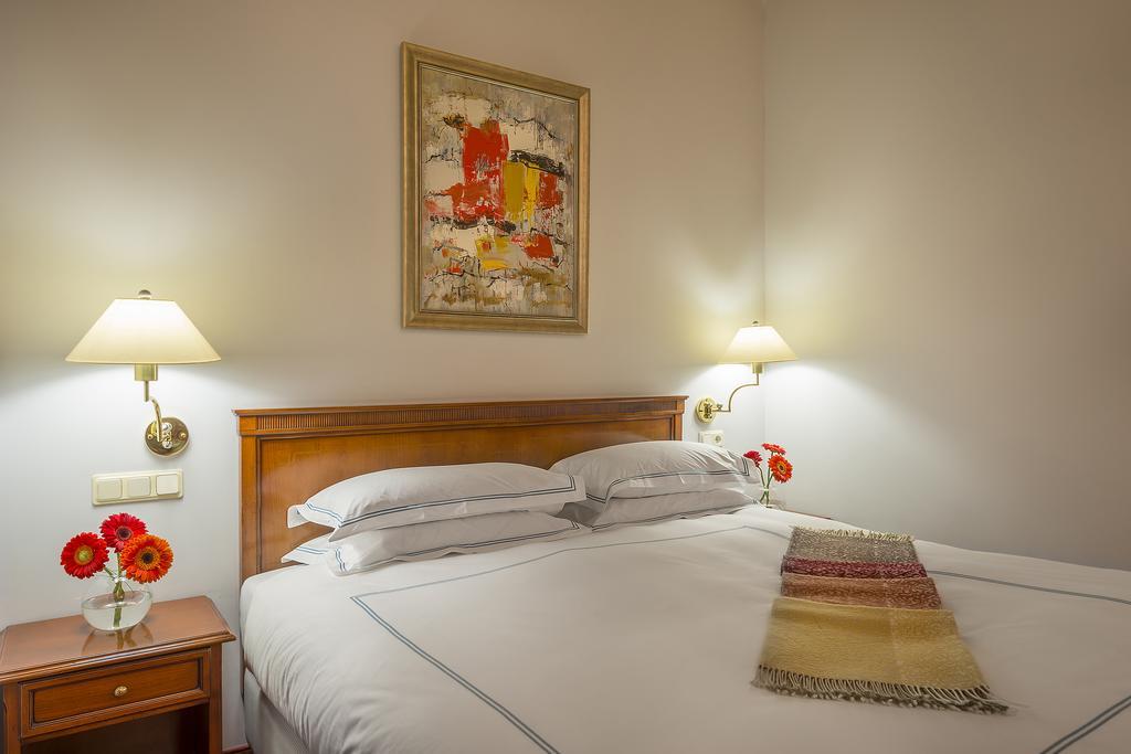 Grotthuss Boutique Hotel Vilnius Bilik gambar